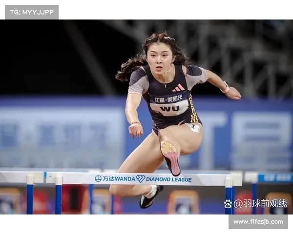 吴洪娇亚锦赛女子800米以2分00秒08个人最佳成绩夺冠创亚洲新纪录