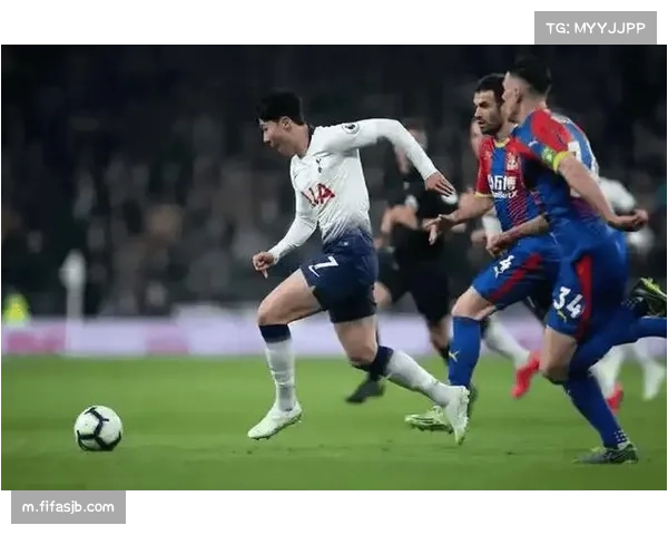 水晶宫老将凯尔尼80分钟弧线球救主 平局成开年首轮唯一进球战